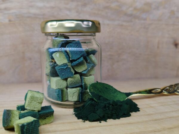 Minerali za kozice in polže s spirulino